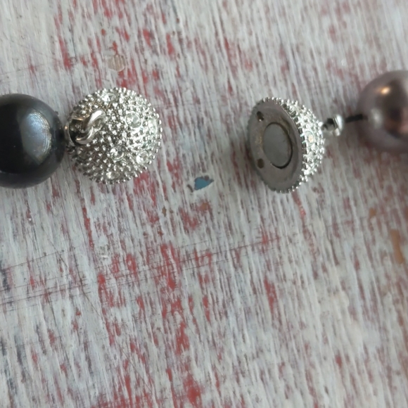 Premier Design Necklace Set - Picture 2 of 3